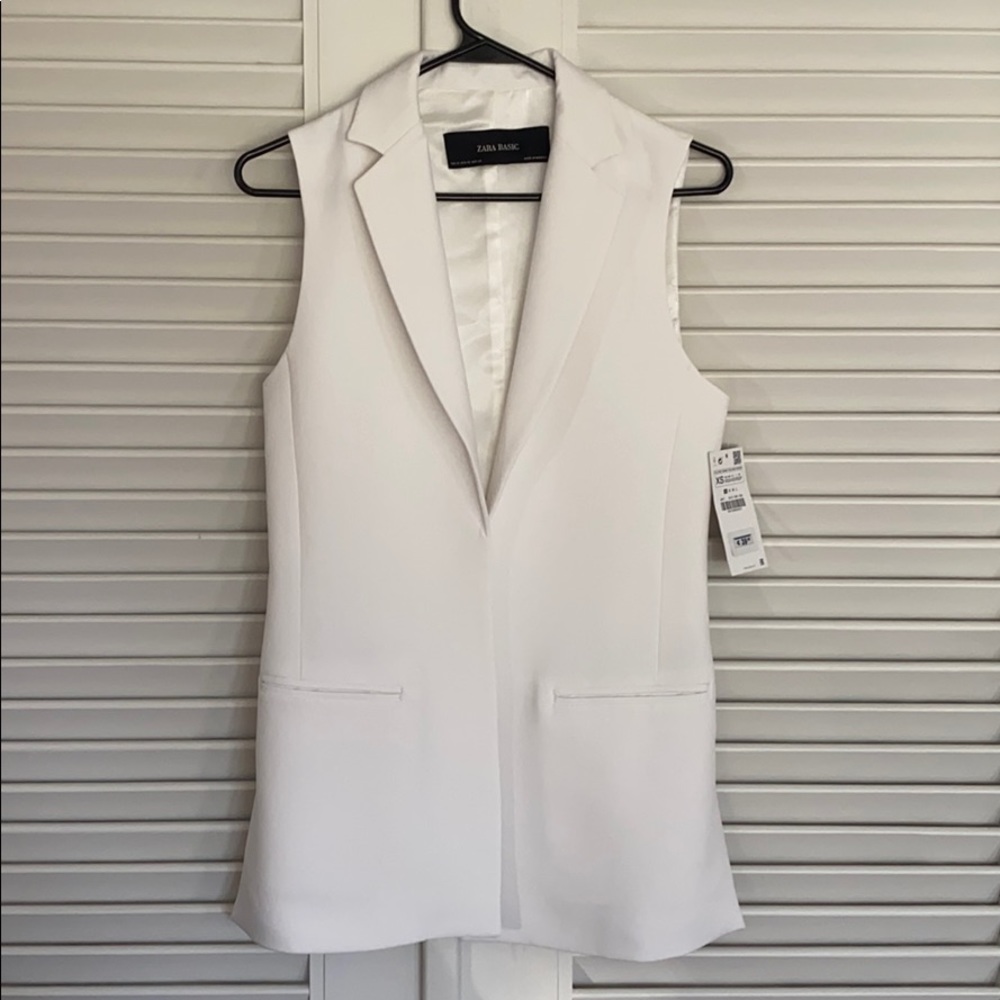 NWT Zara Sleeveless blazer